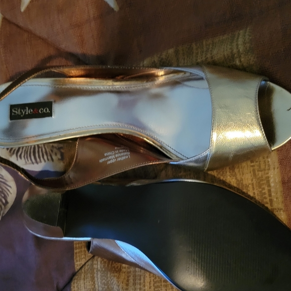 Style & co Shoes - Picture 3 of 5